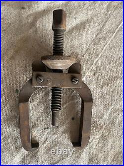 1940s Plomb Los Angeles 4060 1B Small Gear Puller PLVMB