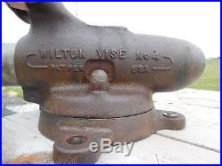 ANTIQUE Vtg CHICAGO USA NO 4 Wilton Tool Bench Bullet Vise Swivel COPPER COVERS