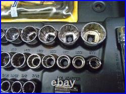Craftsman USA 83 Piece Mechanic Tool Set with Case No 34083