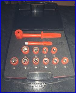 ITL Insulated UKC-03100 Insulated Socket Set of 12 1/2in Drive ITL03100