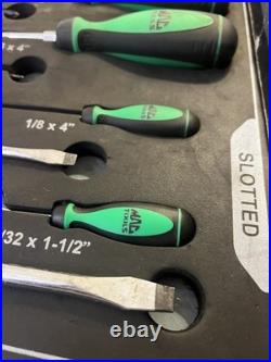 Mac Tools 12Pc Screwdriver Set in Green Philips Flat Head Screwdrivers