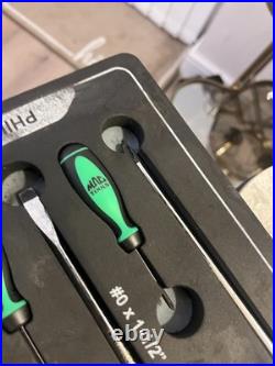 Mac Tools 12Pc Screwdriver Set in Green Philips Flat Head Screwdrivers