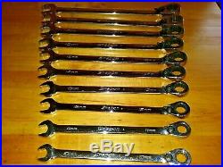 Snap On 10Pc Metric Flank Drive Plus Ratcheting Wrench Set 10-19mm SOEXRM710 Snap On 10Pc Metric Flank Drive Plus Ratcheting Wrench Set 10-19mm SOEXRM710