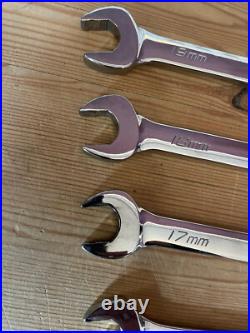 Snap-On, 10 piece, ratcheting spanner set, size 8 19mm, made in the USA used Snap-On, 10 piece, ratcheting spanner set, size 8 19mm, made in the USA used