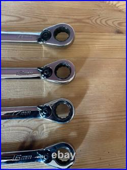 Snap-On, 10 piece, ratcheting spanner set, size 8 19mm, made in the USA used Snap-On, 10 piece, ratcheting spanner set, size 8 19mm, made in the USA used