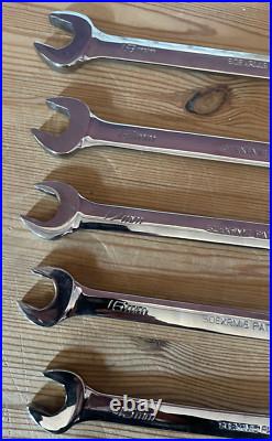 Snap-On, 10 piece, ratcheting spanner set, size 8 19mm, made in the USA used Snap-On, 10 piece, ratcheting spanner set, size 8 19mm, made in the USA used