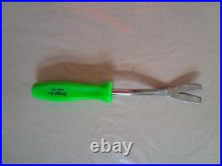 Snap On Green Hard Handle Screwdrivers, 1/4 Rachet, Trim Tool