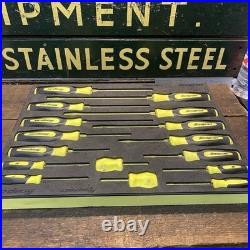 Snap On Tools Used SGDX160BFHV 16pc Hi-Viz Yellow Soft Grip Foam Screwdriver Set Snap On Tools Used SGDX160BFHV 16pc Hi-Viz Yellow Soft Grip Foam Screwdriver Set