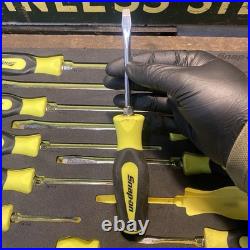 Snap On Tools Used SGDX160BFHV 16pc Hi-Viz Yellow Soft Grip Foam Screwdriver Set Snap On Tools Used SGDX160BFHV 16pc Hi-Viz Yellow Soft Grip Foam Screwdriver Set