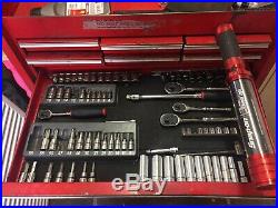 Used snap on tool chest, top and bottom. With snap tools inside