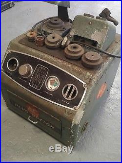 Vintage spark plug cleaner and tester. Very rare AC plug doctor model