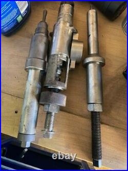 Volvo injector sleeve moving tools