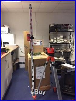 Zenith Rotating Laser Level With Tripod & Staff
